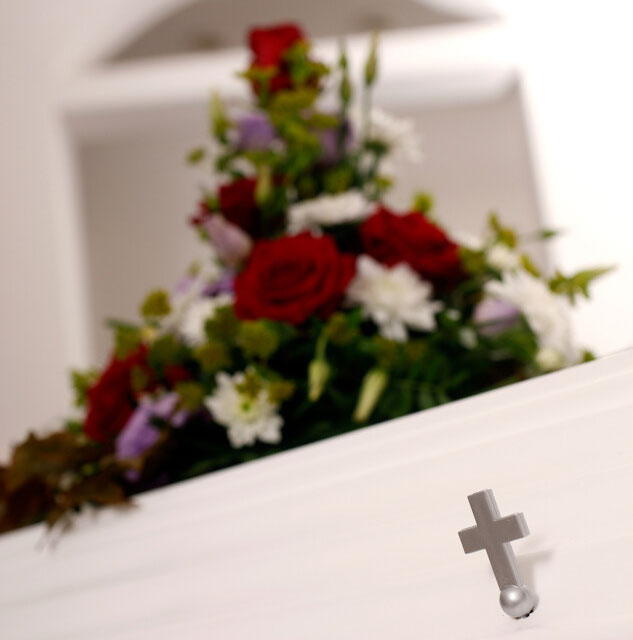 Bisættelse og begravelse